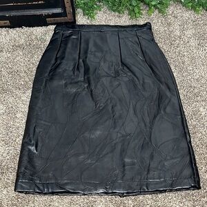 Vintage black Leather skirt Sz 8